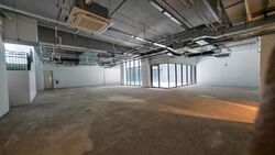Penrose (D14), Retail #613315961